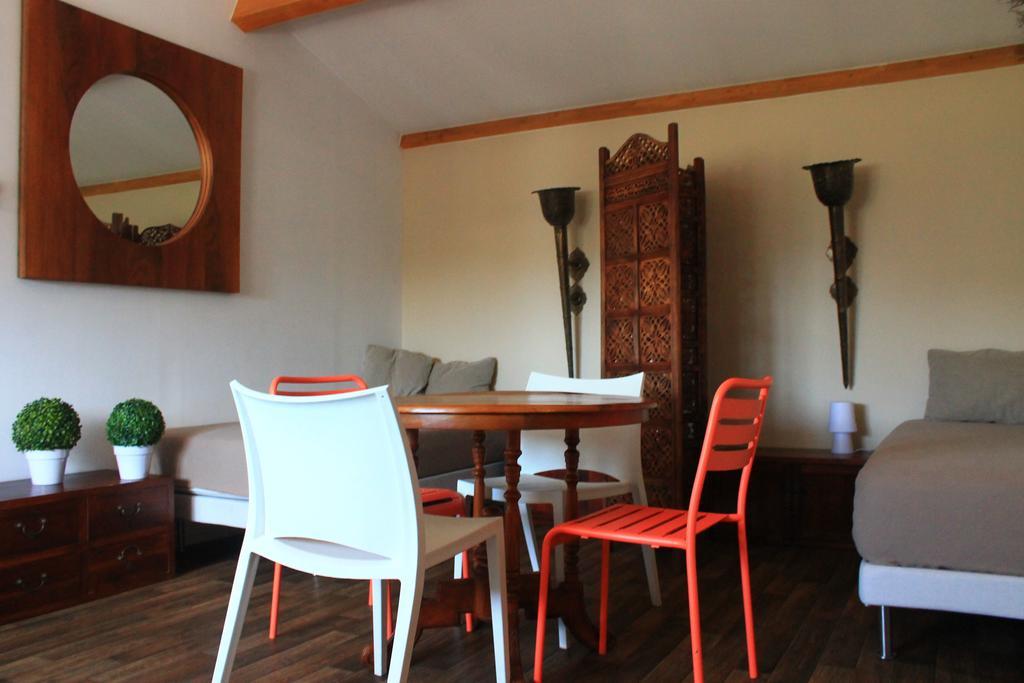 Caseddu Di Poggiale Bed & Breakfast Figari  Rom bilde